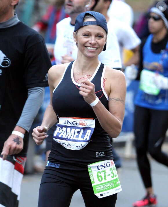 Pamela Anderson lors de l'édition 2013 du marathon de New York le 4 novembre 2013