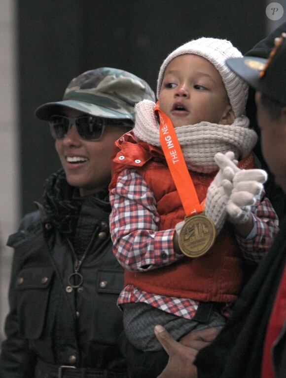 Alicia Keys avec son mari Swiss Beatz et leur fils Egypt lors du marathon de New York, le 3 novembre 2013.