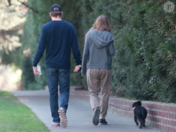 Exclusif - Michael C. Hall et sa chérie Morgan MacGregor passent un moment romantique, à Los Feliz, le 3 novembre 2013.