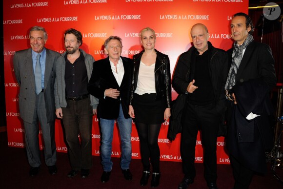 Roman Polanski, Emmanuelle Seigner, Mathieu Amalric, Alain Sarde Alexandre Desplat lors de la première du film La Vénus à la fourrure à Paris le 4 novembre 2013.