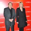 Robert Hossein et sa femme Candice Patou lors de la première du film La Vénus à la fourrure à Paris le 4 novembre 2013.