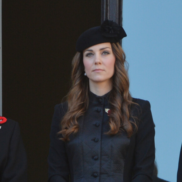 Kate Middleton, duchesse de Cambridge, lors des cérémonie du Remembrance Day au Cénotaphe de Whitehall à Londres, le 10 novembre 2013