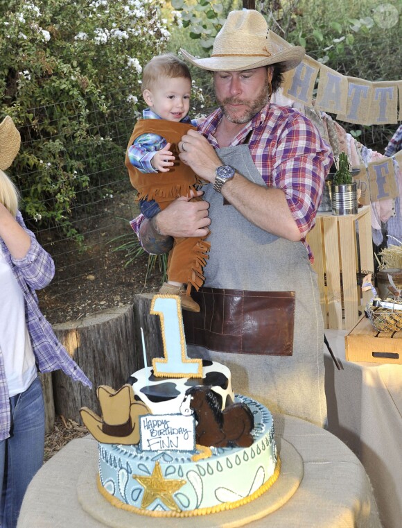 Tori Spelling et Dean McDermott fêtent le premier anniversaire de leur fils Finn et les deux ans de leur fille Hattie à Underwood Farms. Los Angeles, le 8 novembre 2013.