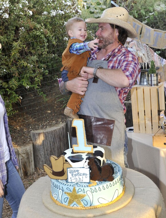 Tori Spelling et Dean McDermott fêtent le premier anniversaire de leur fils Finn et les deux ans de leur fille Hattie à Underwood Farms. Los Angeles, le 8 novembre 2013.