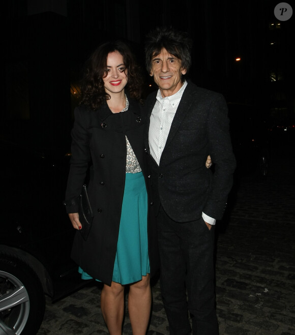 Ronnie Wood et Sally Humphreys à Londres, le 16 septembre 2013.