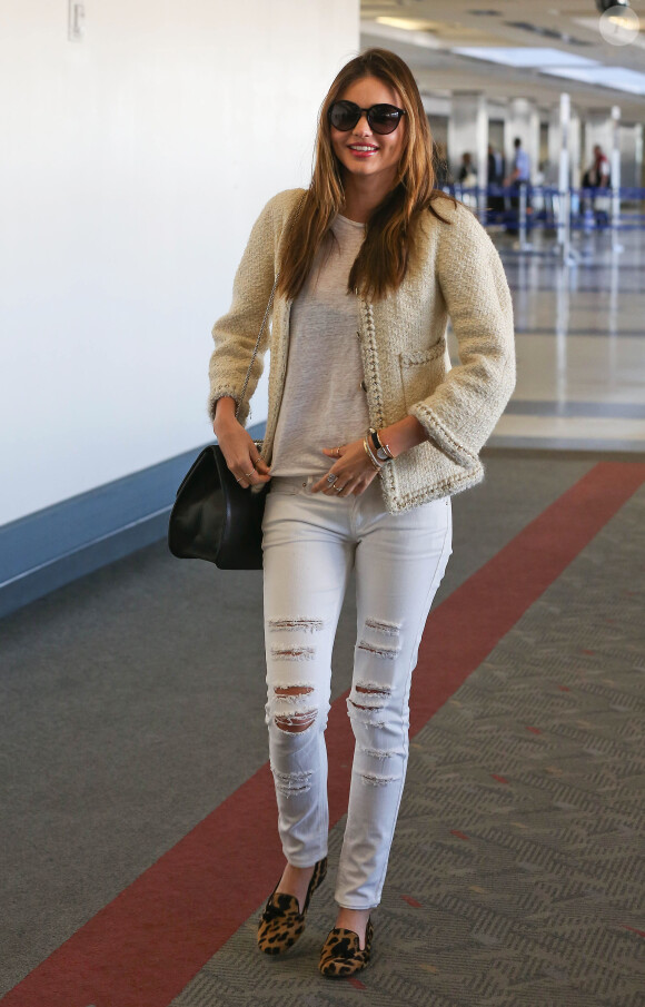 Miranda Kerr à l'aéroport de Los Angeles, le 6 novembre 2013.