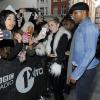 Miley Cyrus à son arrivée dans les studios de la BBC Radio 1 à Londres, le 12 novembre 2013.