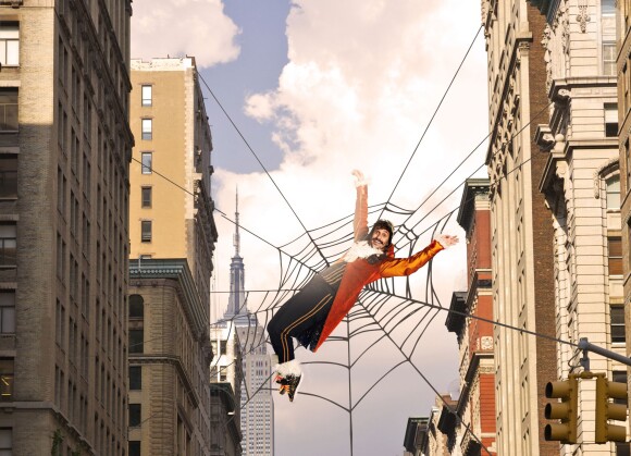 Après avoir avalé les 700 comics de la saga Spider-man, M4GIC se sent l'âme d'un super héros.