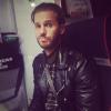M. Pokora dans le camion de pompiers qui l'emmène à l'hôpital à cause d'une blessure au pouce, le 12 novembre 2013.