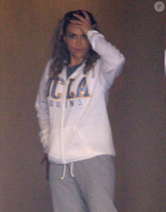 Exclusif - Brooke Mueller (l'ex-femme de Charlie Sheen) fait du shopping à Beverly Hills, le 11 novembre 2013.