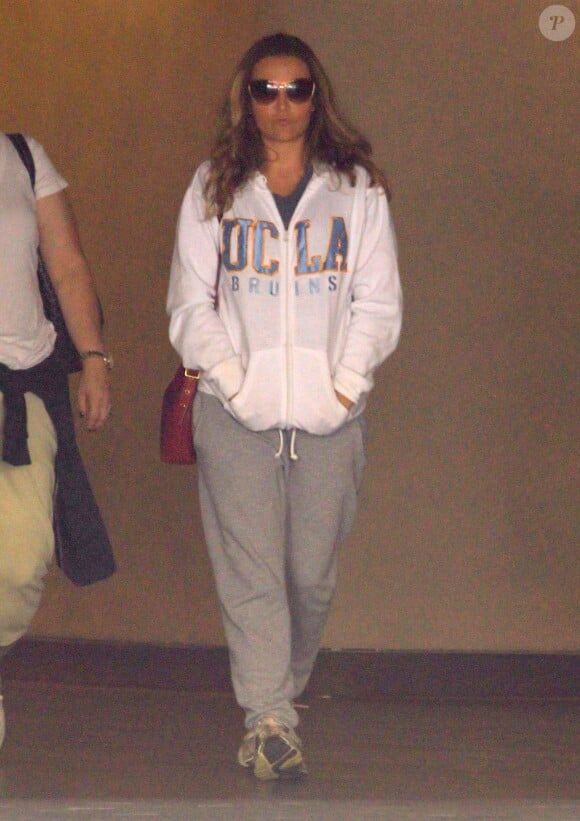Exclusif - Brooke Mueller (l'ex-femme de Charlie Sheen) fait du shopping à Beverly Hills, le 11 novembre 2013.