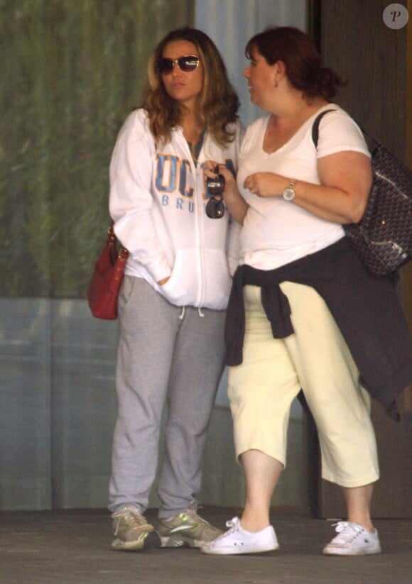 Exclusif - Brooke Mueller (l'ex-femme de Charlie Sheen) fait du shopping à Beverly Hills, le 11 novembre 2013.