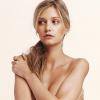 Mathilde Frachon, craquante pour Victoria's Secret.