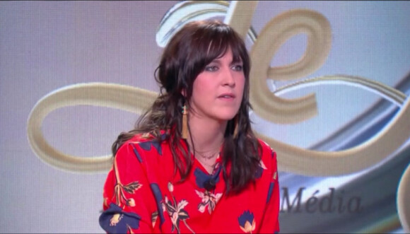 Daphné Bürki présente Le Tube sur Canal+, le samedi 16 novembre 2013.