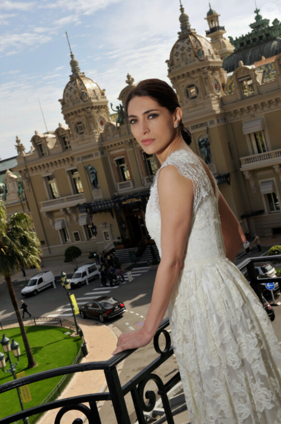 
L'actrice italienne Caterina Murino à l'hôtel de Paris le 25 mars 2013 durant le tournage du documentaire produit par Cyril Viguier qui sera diffusé sur France 3 à la fin de l'année