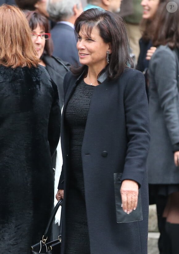 Anne Sinclair - Obsèques de Brigitte Guillemette, seconde épouse de Dominique Strauss-Kahn, en l'eglise Saint-Thomas-d'Aquin à Paris, le 7 novembre 2013.