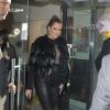 Khloé Kardashian quitte les studios de la radio Kiss à Londres, le 15 novembre 2013.