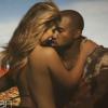 Kanye West et Kim Kardashian, topless, jouent les évadés amoureux dans le clip de Bound 2.