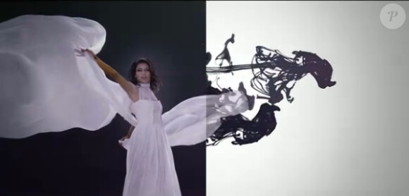 Tal, dans le clip Le Passé.