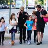 Hugh Jackman et sa femme Deborra-Lee Furness sont allés chercher leur fille Ava à l'école à New York. Le 1er octobre 2013.