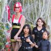 Exclusif - Laeticia Hallyday et les filles Jade et Joy se rendent à une soiree d'Halloween à Los Angeles le 31 octobre 2013.