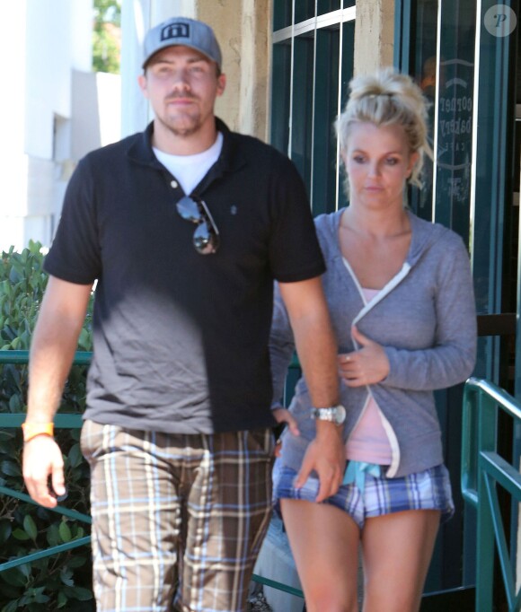 Britney Spears et son petit ami David Lucado à Calabasas, le 24 août 2013.