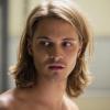 Luke Grimes (True Blood) sera Elliot Grey.