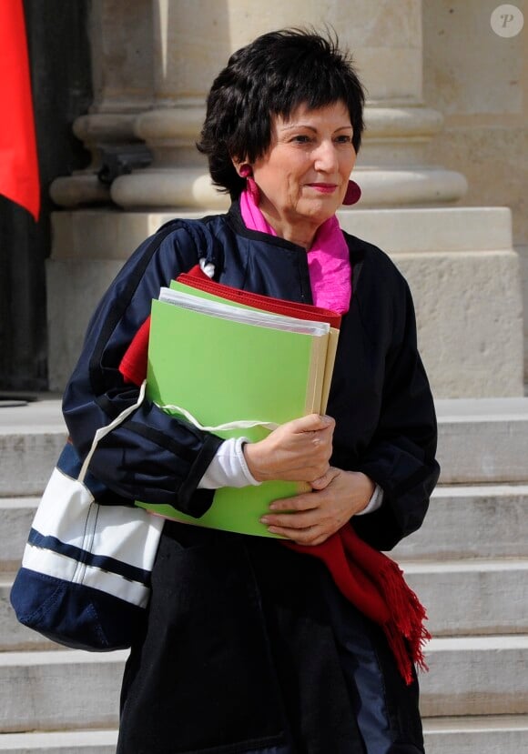 Dominique Bertinotti à la sortie du conseil des ministres au palais de l'Élysée à Paris, le 15 mai 2013.