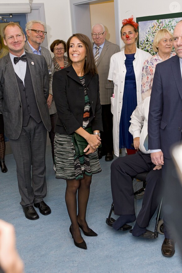 La princesse Marie de Danemark en visite dans un hôpital pour enfants de Sonderborg le 12 novembre 2013