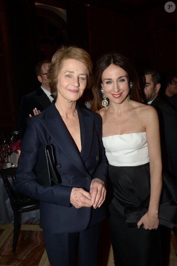 Charlotte Rampling et Elsa Zylberstein au dîner de la soirée Dior à Marrakech, le 1er décembre 2013.