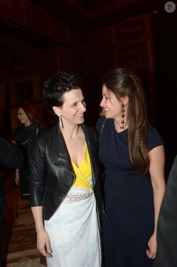 Juliette Binoche et Marie Gillain au dîner de la soirée Dior à Marrakech, le 1er décembre 2013.