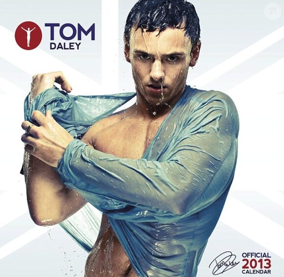 Tom Daley prend la pose dans un calendrier qui révèle le côté déluré du jeune champion olympique britannique.