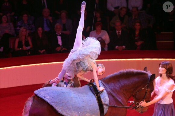 Exclusif - Stella Belmondo - 52e Gala de l'Union des Artistes au Cirque d'hiver à Paris le 19 novembre 2013.