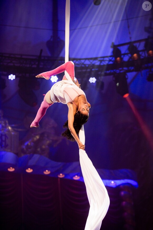 Exclusif - Sabrina Ouzani - 52e Gala de l'Union des Artistes au Cirque d'Hiver à Paris, le 19 novembre 2013. Le gala sera diffusé sur France 2 le jeudi 2 janvier à 20H45.
