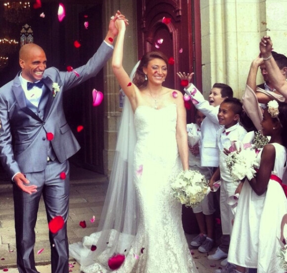 Rachel Legrain-Trapani et Aurélien Capoué, superbes et amoureux, lors de leur mariage le 8 juin 2013.