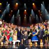 Le roi Willem-Alexander et la reine Maxima des Pays-Bas sur scène lors du concert marquant le lancement des célébrations pour les 200 ans du royaume des Pays-Bas, le 30 novembre 2013 au Théâtre Circus de Scheveningen (banlieue de La Haye).