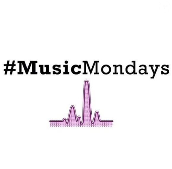 Justin Bieber a lancé le projet #MusicMondays en octobre 2013.