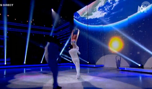 Merwan Rim a terminé sa prestation avec les larmes aux yeux dans Ice Show, du 4 décembre 2013.