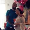 Booba, futur papa ? C'est ce que cette photo du rappeur, assistant à la baby-shower de Patricia Vinces, a laissé croire aux internautes.