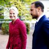 La princesse Mette-Marit de Norvège prenait part le 2 octobre 2013 à la réception du roi Willem-Alexander et de la reine Maxima des Pays-Bas, en visite inaugurale à Oslo. Sa dernière apparition publique en date...