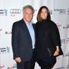 Dustin Hoffman et Lisa Gottsegen lors de la première de I'll Eat You Last: A Chat With Sue Mengers à Westwood, Los Angeles, le 5 décembre 2013.