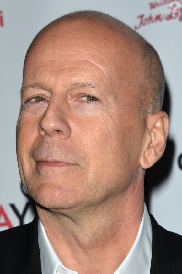 Bruce Willis lors de la première de I'll Eat You Last: A Chat With Sue Mengers à Westwood, Los Angeles, le 5 décembre 2013.