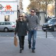 Reese Witherspoon et son mari Jim Toth sont allés faire du shopping à Paris. Le 9 décembre 2013.