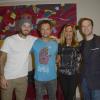M. Pokora, David Hallyday, Nicole Coullier et Roberto Ciurleo dans les coulisses de la comédie musicale Robin des bois, au Palais des Congrès à Paris, 2013.