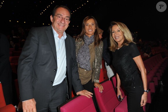 Jean-Pierre Pernaut et sa femme Nathalie Marquay et Nicole Coullier au spectacle Robin des bois, au Palais des Congrès à Paris, 2013.