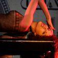 Noémie Lenoir en pleine représentation au Crazy Horse. Paris, le 29 mai 2013.
