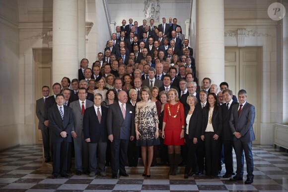 La reine Mathilde de Belgique recevait dans la matinée du 11 décembre 2013 les nouveaux titulaires d'un mandat de fournisseur officiel du palais.