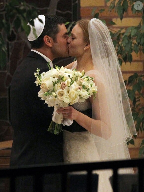 Exclusif - Mariage du frère de Mila Kunis, Michael, avec la danseuse Alexandra Blacker en la cathédrale de Saint Peter à St Petersbourg en floride, le 7 decembre 2013.