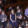 Le prince Frederik et la princesse Mary assistaient au premier rang avec leurs quatre enfants, le prince Christian (8 ans), la princesse Isabella (6 ans), et les jumeaux Vincent et Joséphine (bientôt 3 ans), au concert de Noël du choeur d'enfants du Conservatoire royal de musique, le 15 décembre 2013 en l'église d'Isaiah à Copenhague.