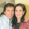 Frank Michael et sa fille Sandra dans les coulisses de L'Olympia, à Paris, le 21 janvier 2001.